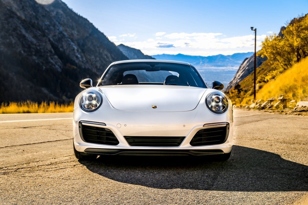Used 2018 Porsche 911 Carrera T image 13