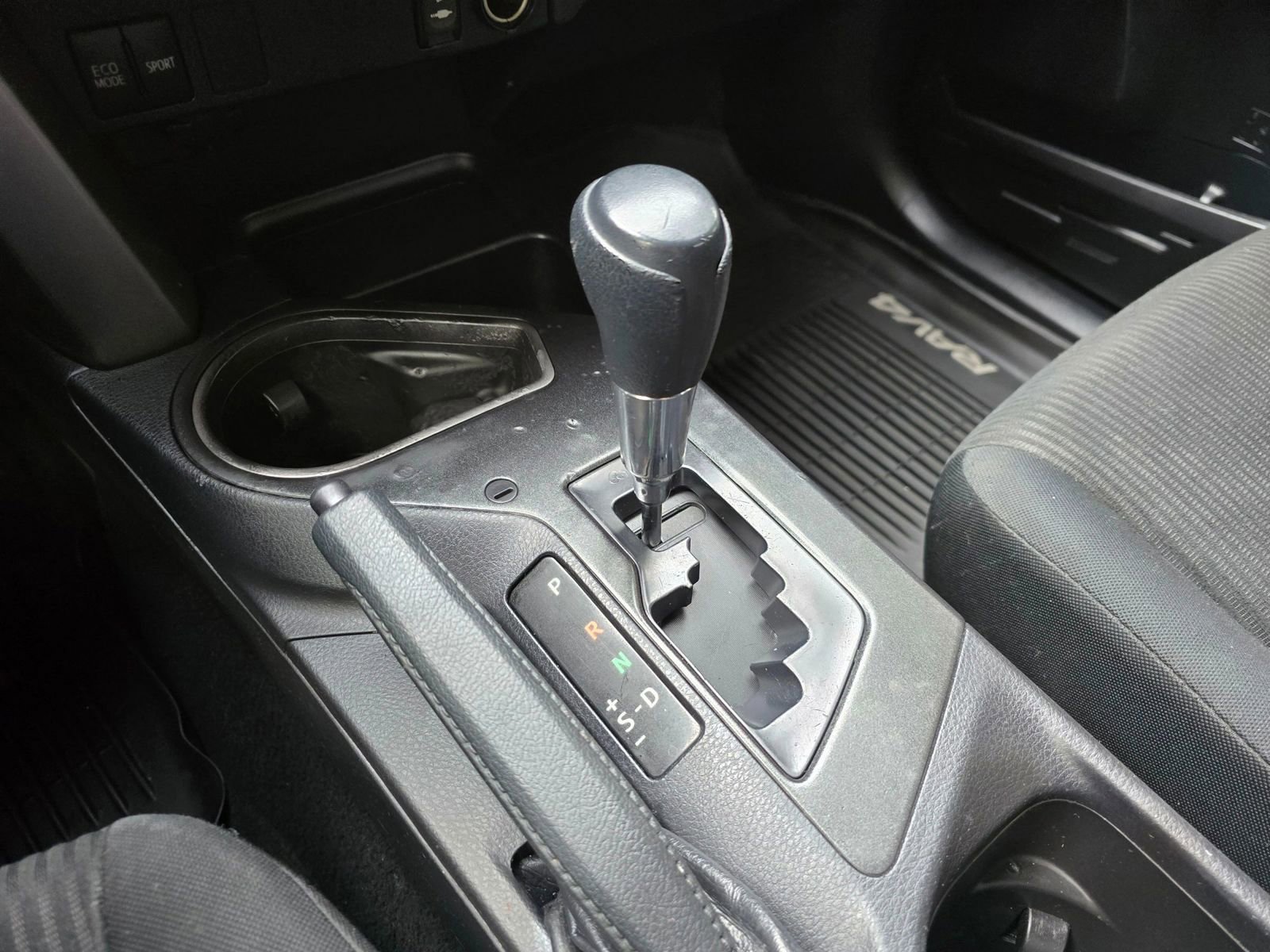 Used 2016 Toyota RAV4 LE AWD/4WD image 31