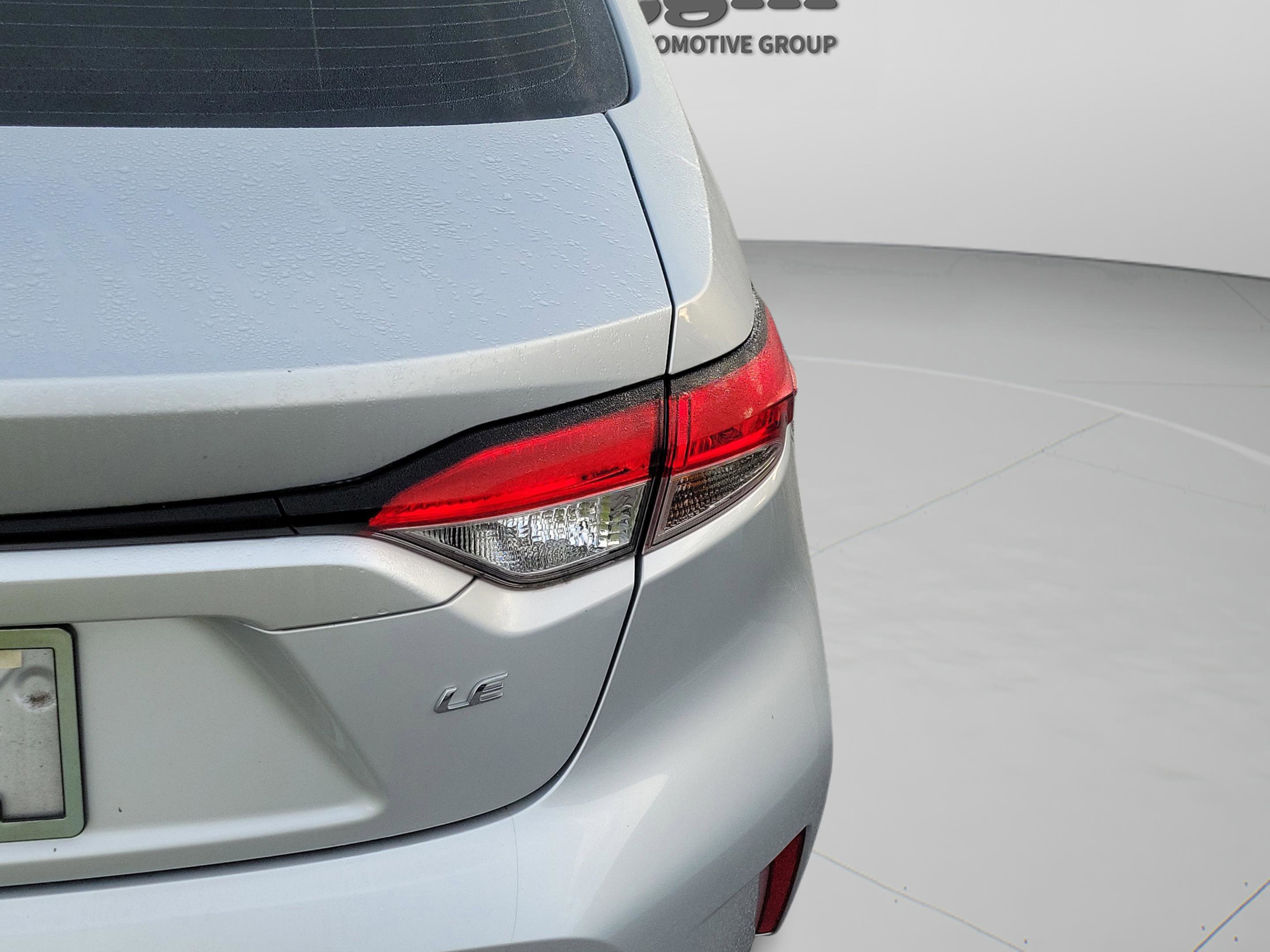 Used 2022 Toyota Corolla LE w/ LE Convenience Package FWD image 20