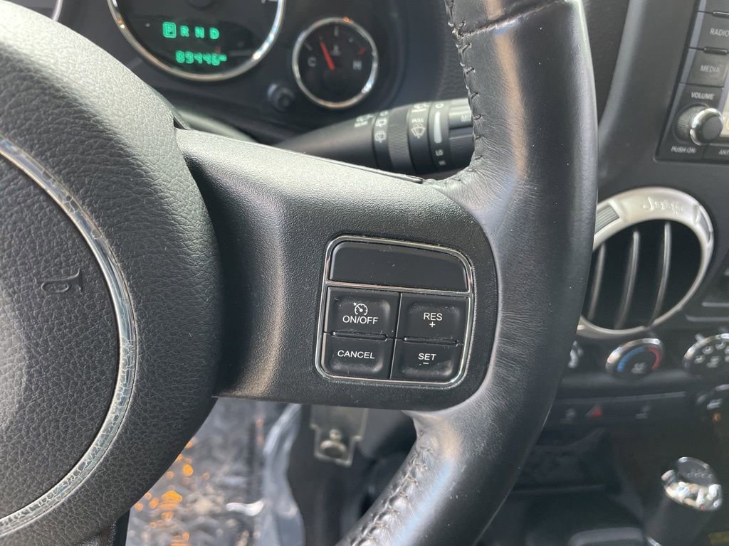 Used 2017 Jeep Wrangler Unlimited Sahara w/ Connectivity Group image 14