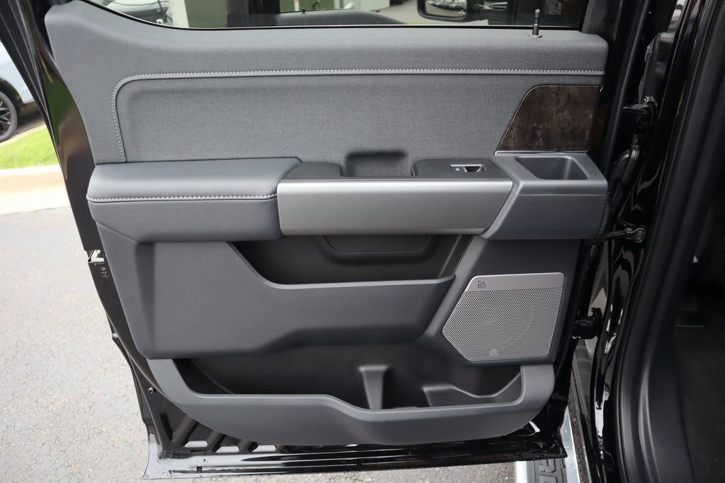 New 2026 Ford F250 Lariat w/ Chrome Package image 18