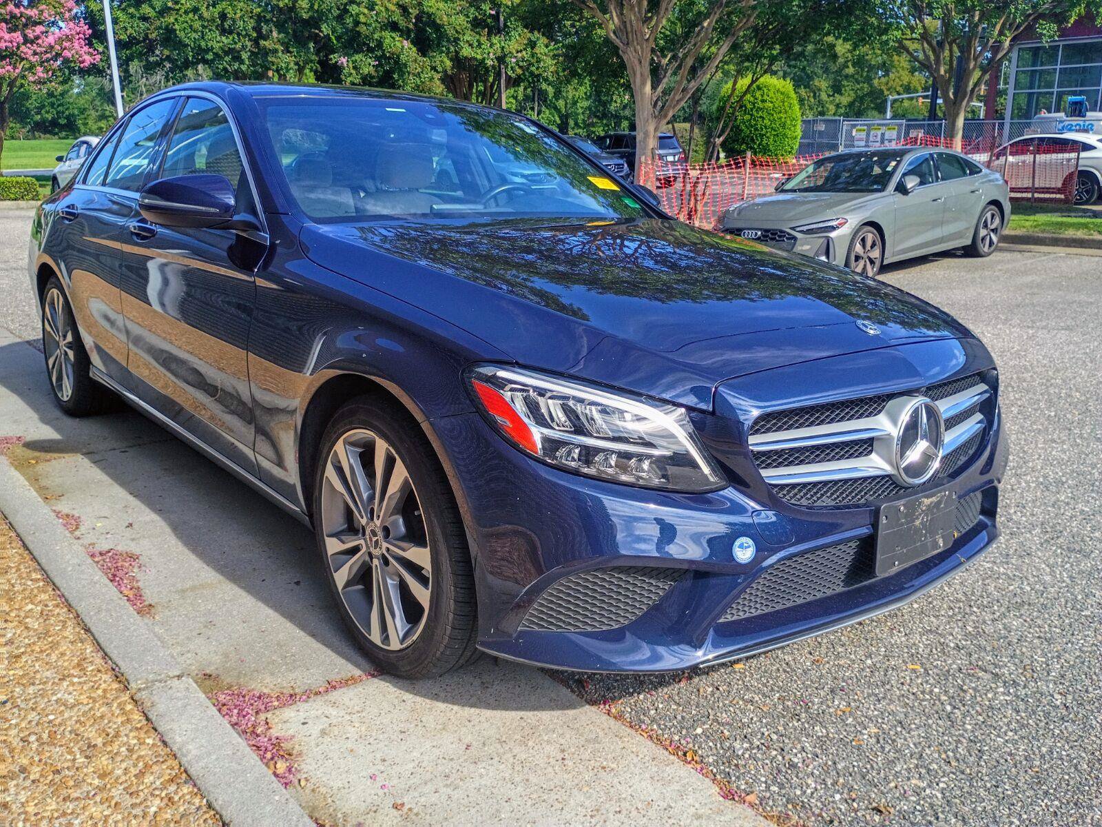 Used 2019 Mercedes-Benz C 300 Sedan image 3