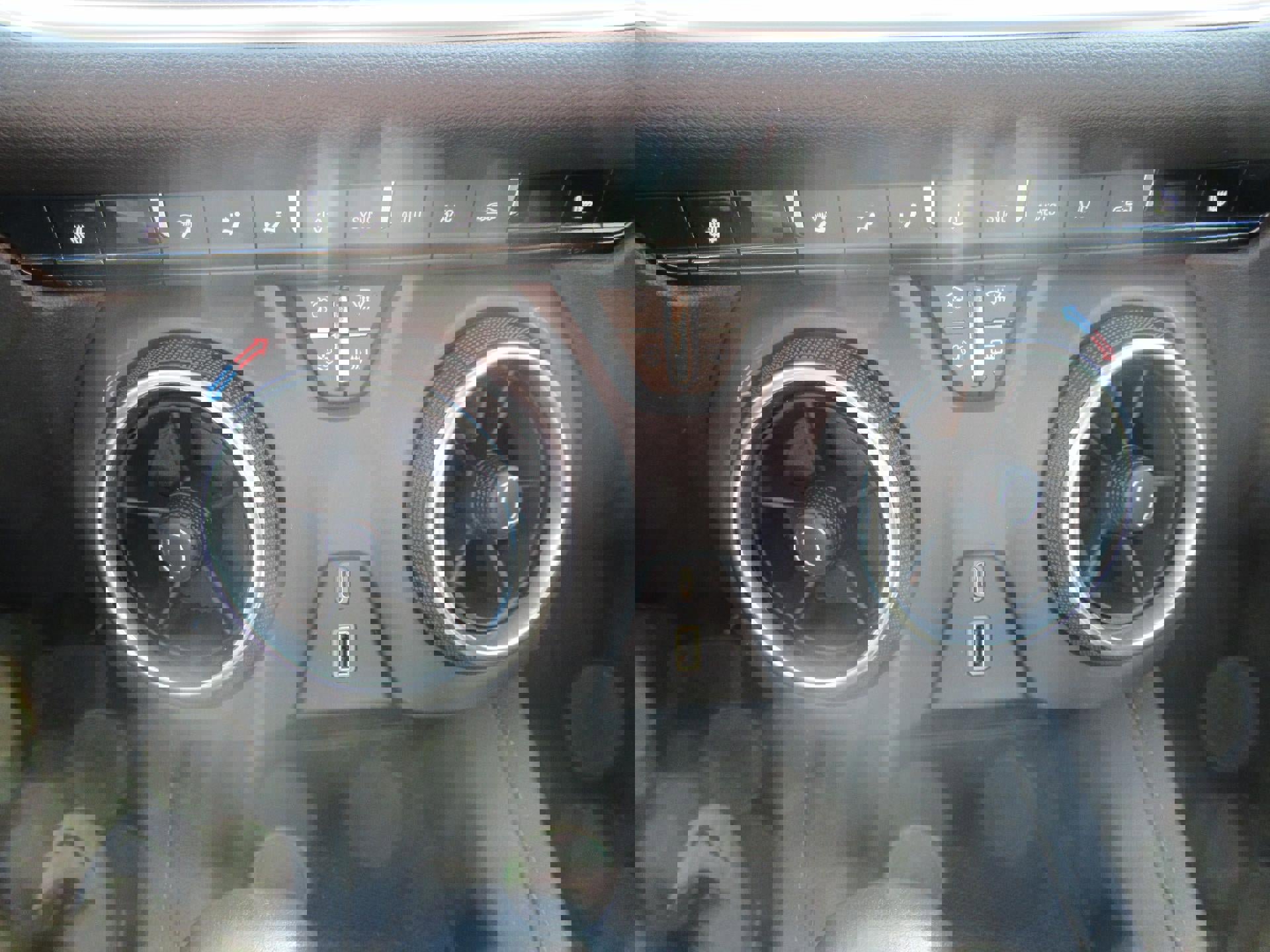 Used 2020 Chevrolet Blazer LT image 12