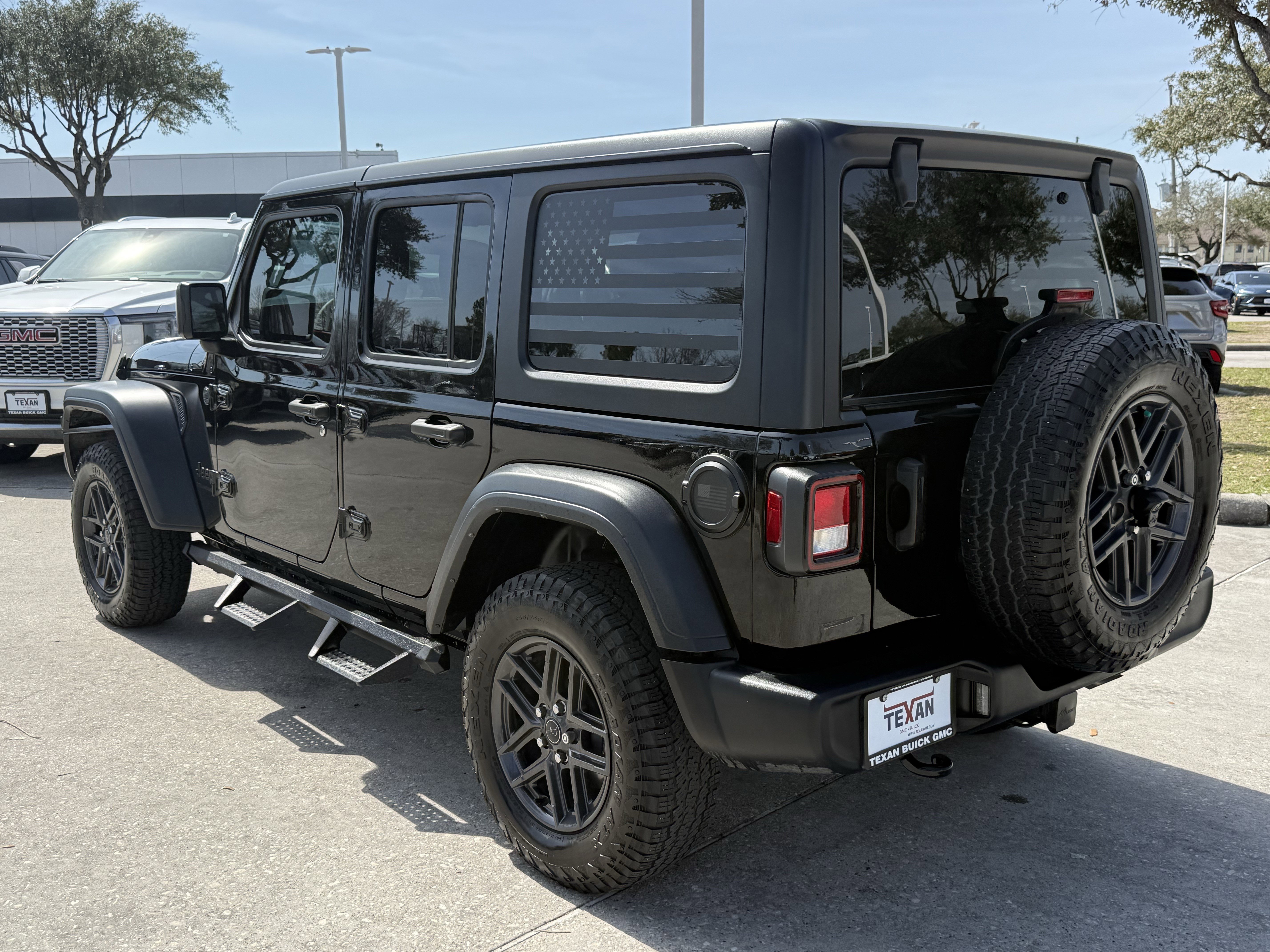 Used 2024 Jeep Wrangler Sport S image 7