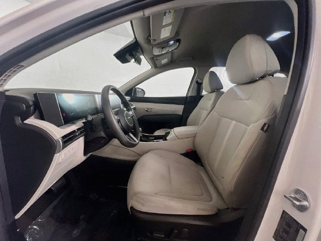 Used 2025 Hyundai Tucson SEL FWD image 17
