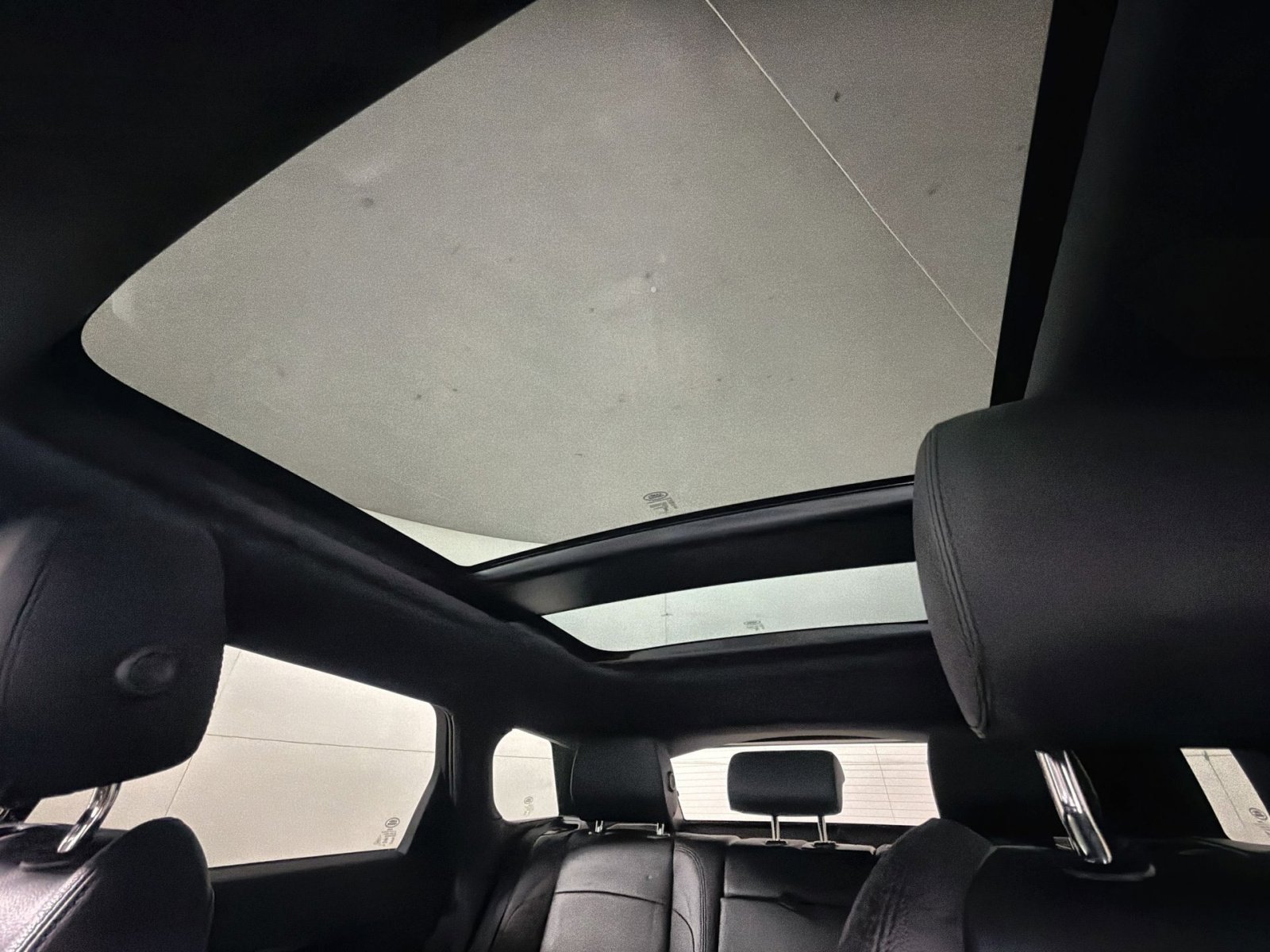 Used 2024 Land Rover Range Rover Evoque S image 24