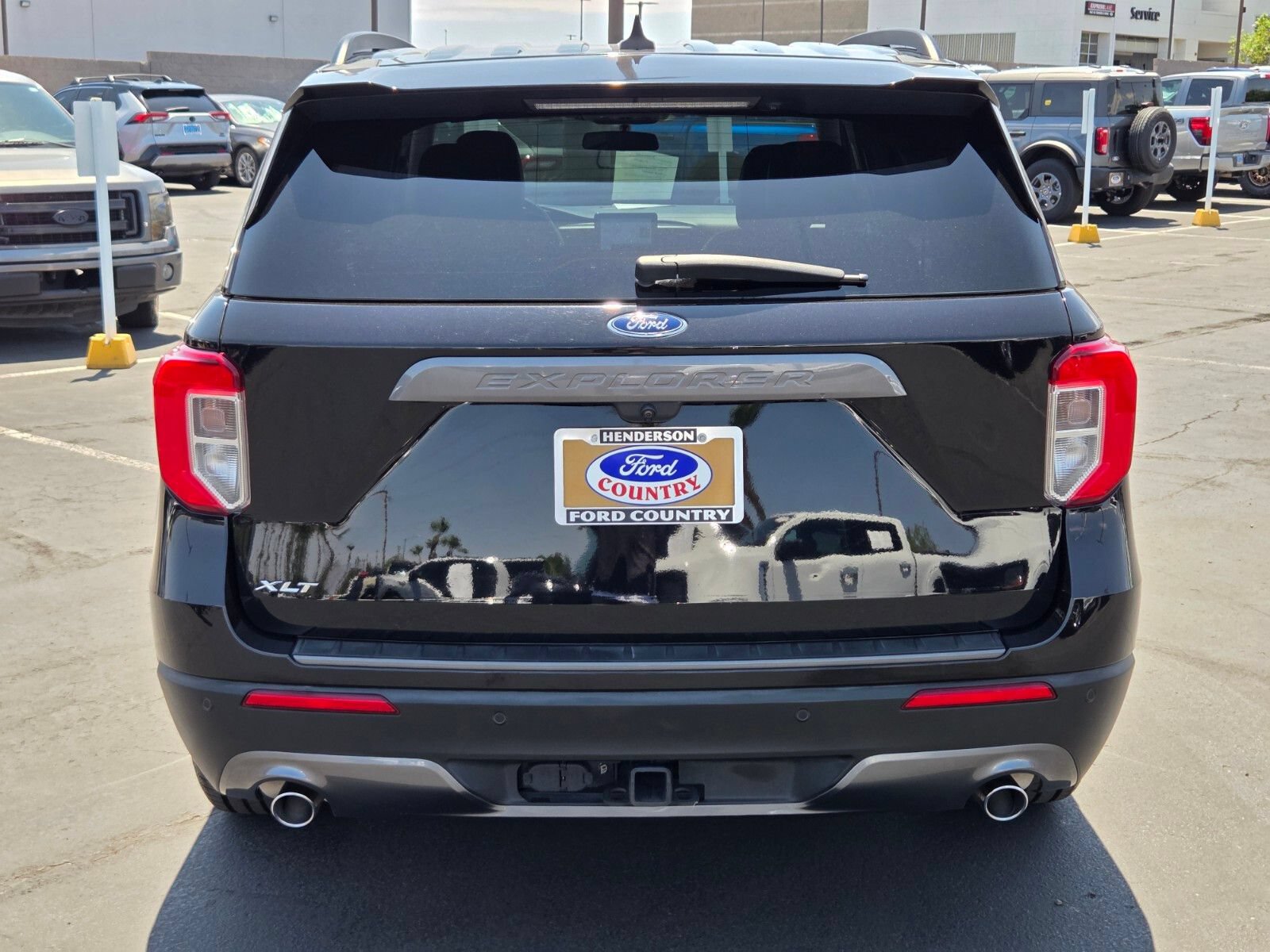 Certified 2022 Ford Explorer XLT w/ Equipment Group 202A RWD image 5
