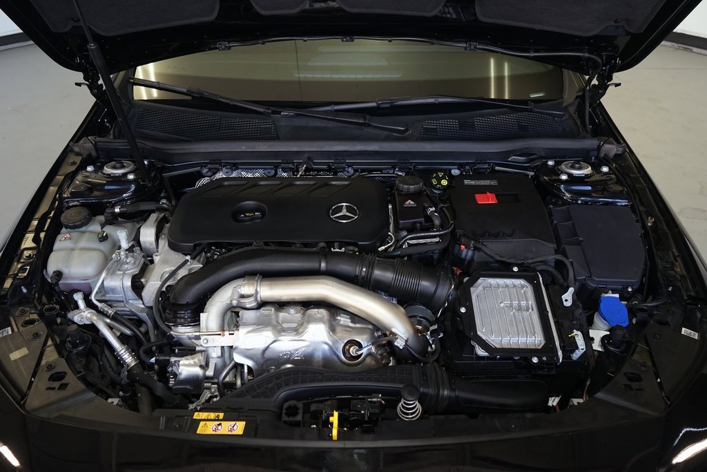 Used 2024 Mercedes-Benz CLA 250 4MATIC image 27