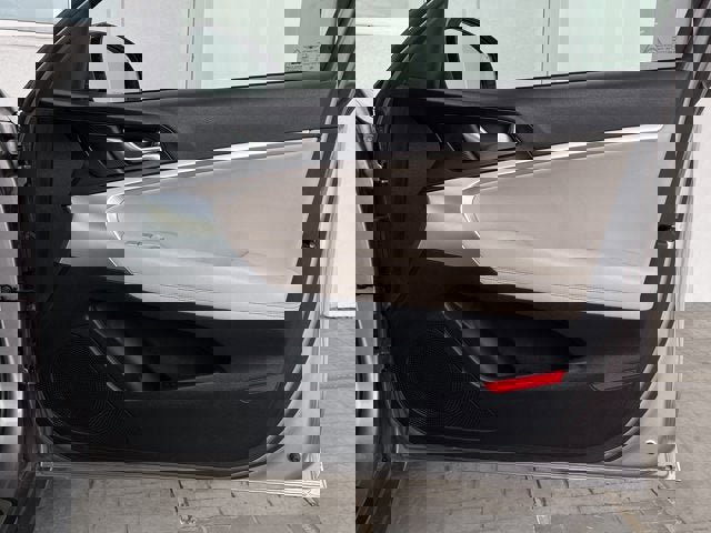 Used 2023 Genesis G70 2.0T image 20