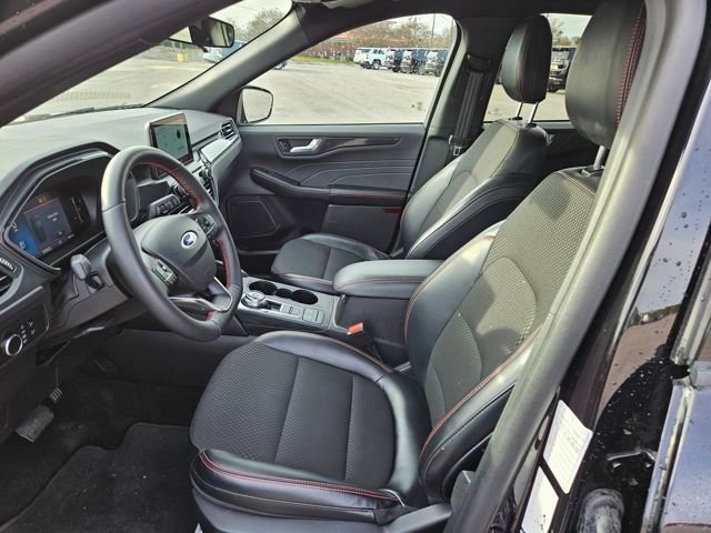 Used 2025 Ford Escape ST-Line image 9