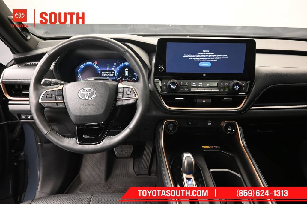 Used 2024 Toyota Grand Highlander AWD Hybrid image 11
