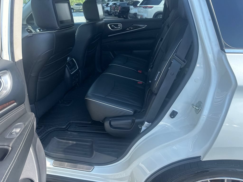 Used 2018 INFINITI QX60 Luxe w/ Deluxe Technology Package AWD/4WD image 17