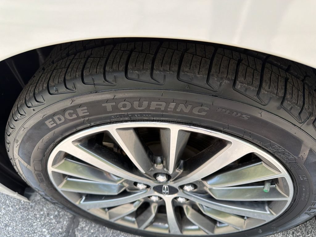 Used 2019 Lincoln MKZ Reserve FWD image 38