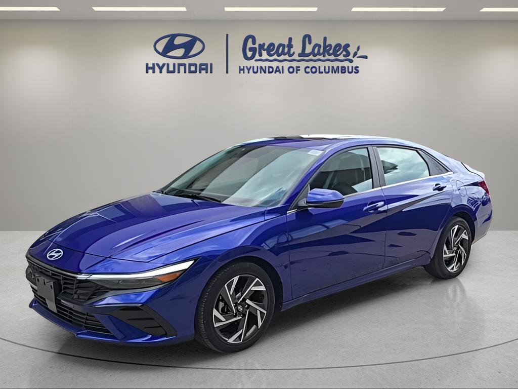 Certified 2025 Hyundai Elantra Limited FWD image 2