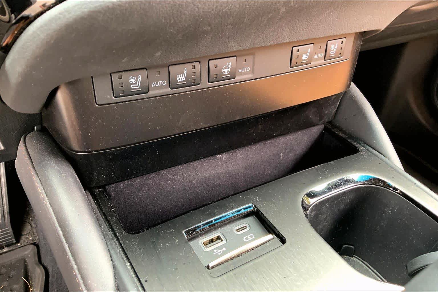 Used 2024 Lexus ES 350 w/ Premium Package FWD image 36