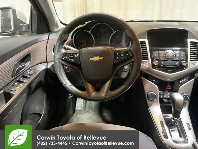 Used 2015 Chevrolet Cruze LT image 13