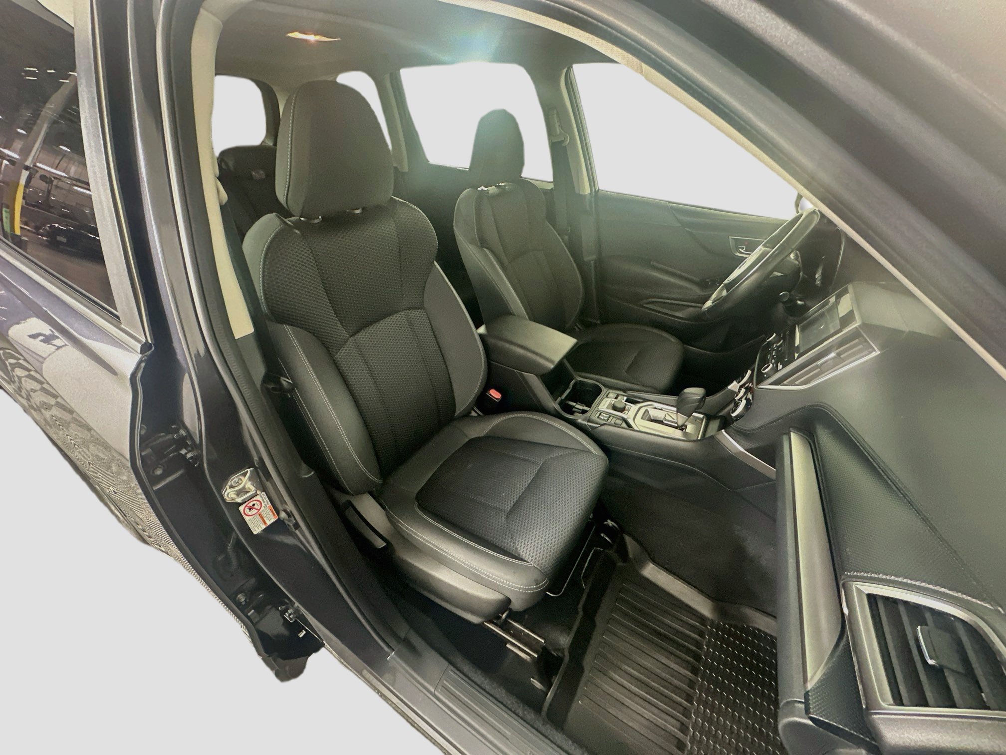 Used 2019 Subaru Forester Premium AWD/4WD image 32