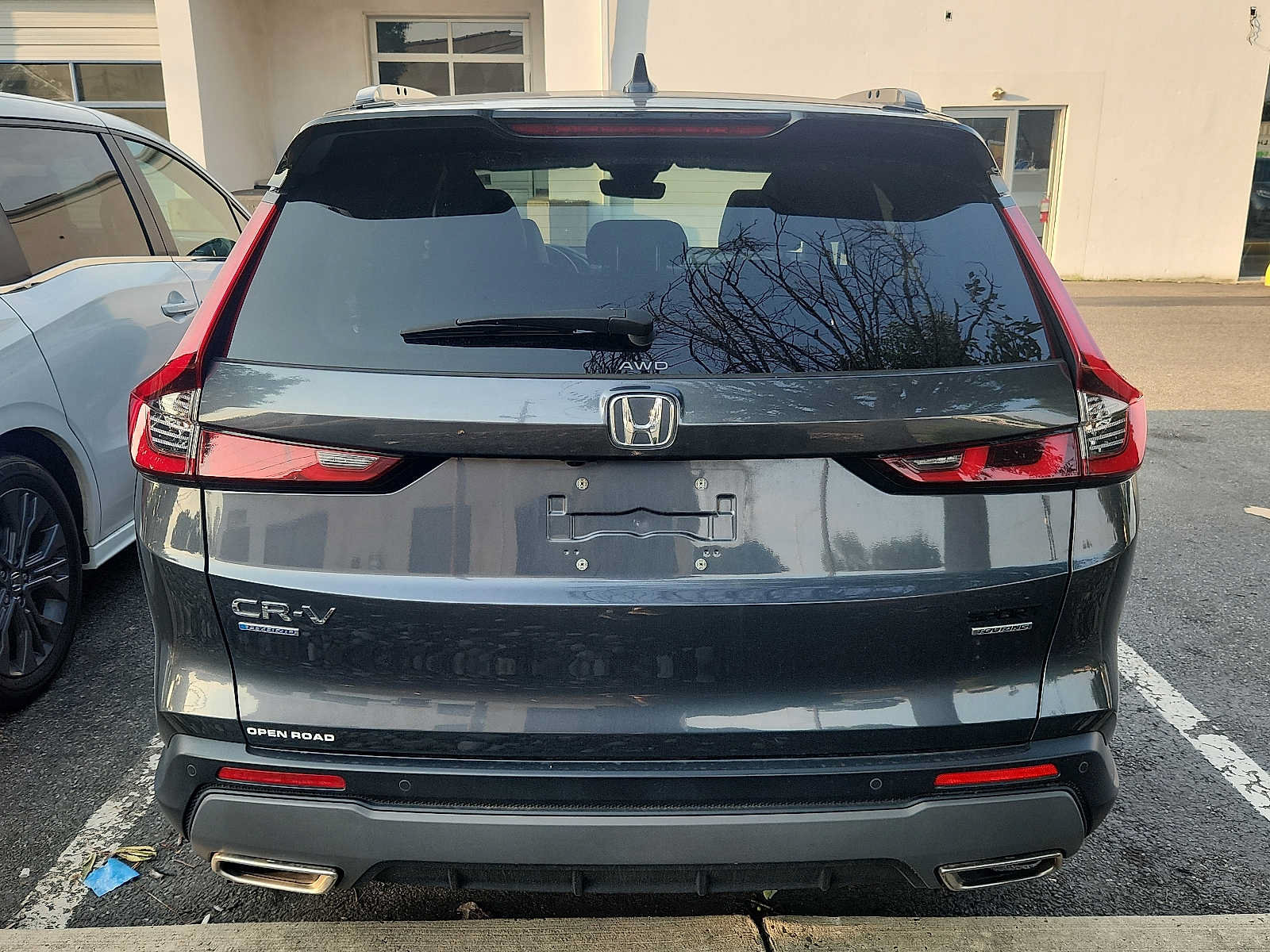 Used 2024 Honda CR-V Sport Touring image 2