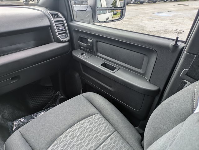 New 2026 RAM 2500 Tradesman AWD/4WD image 17