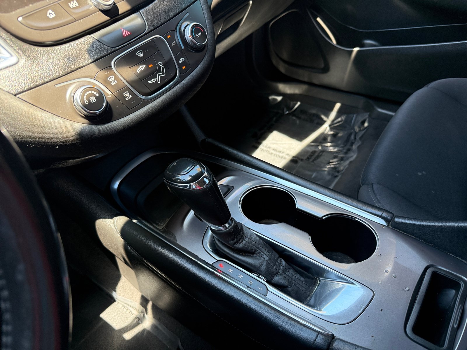 Used 2018 Chevrolet Malibu LT FWD image 13