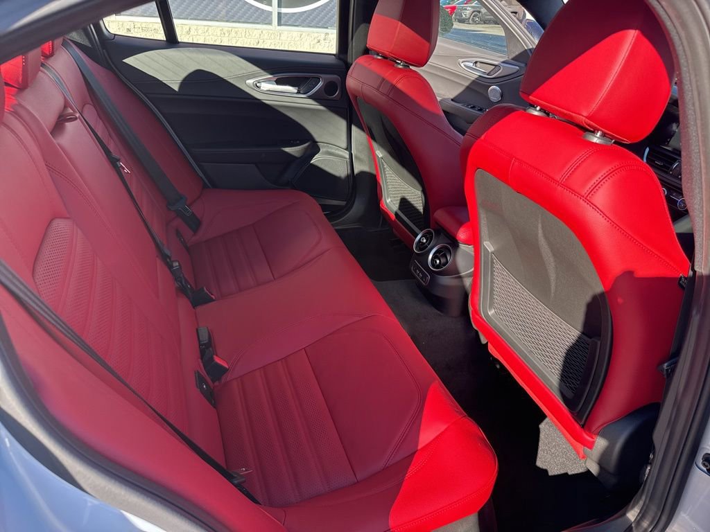 New 2025 Alfa Romeo Giulia AWD image 22