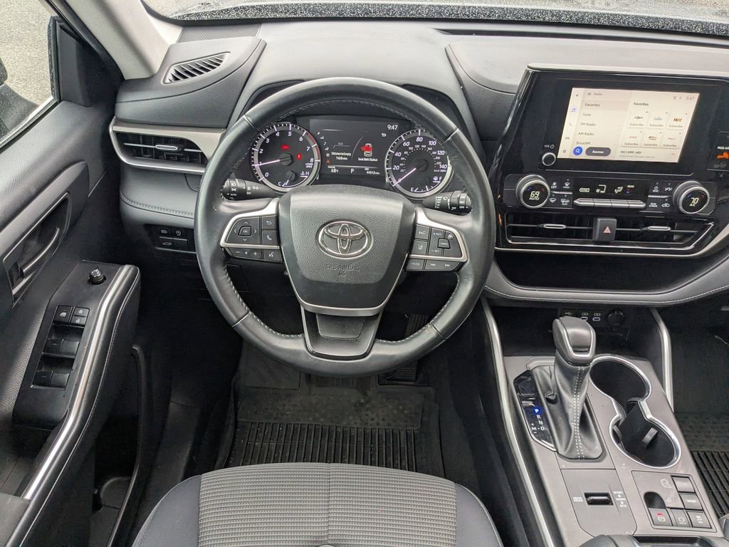 Used 2023 Toyota Highlander LE image 16