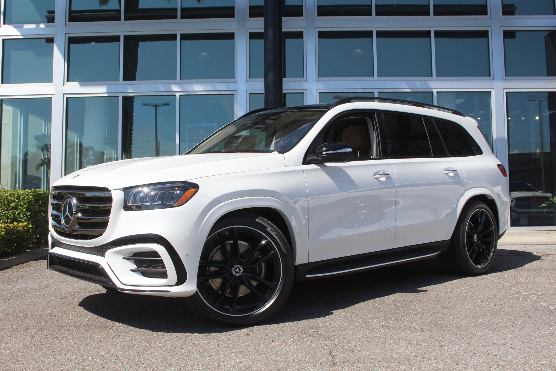 New 2026 Mercedes-Benz GLS 450 4MATIC image 2