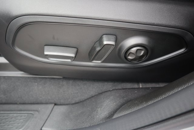 New 2025 Jeep Grand Cherokee Limited w/ Trailer Tow Package image 6