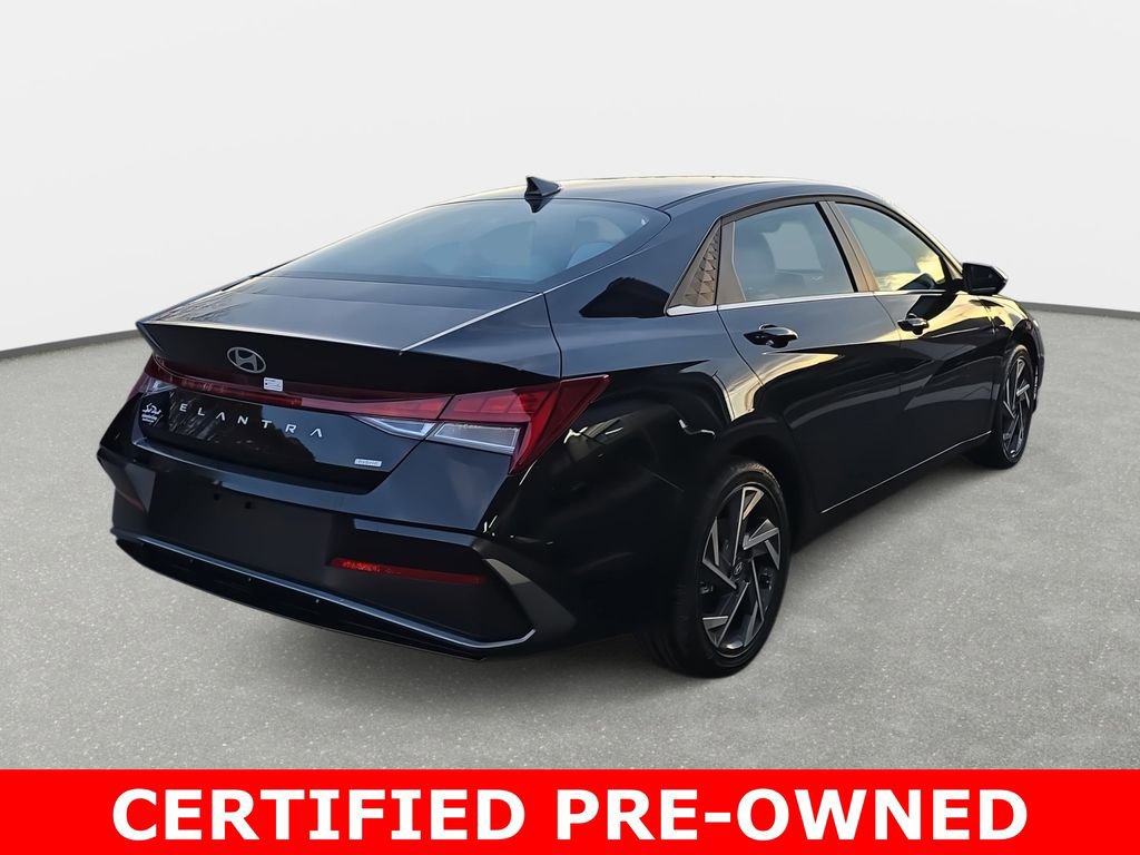 Certified 2025 Hyundai Elantra Limited image 5