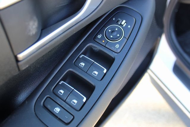 Used 2026 Hyundai Sonata SE FWD image 9