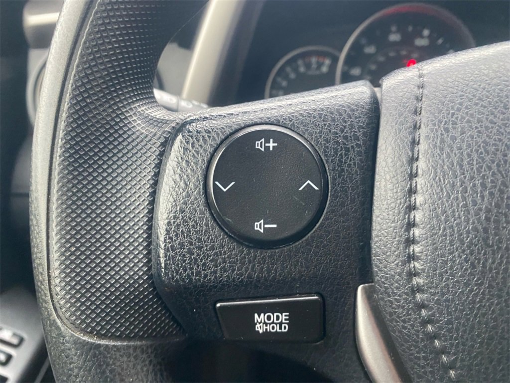 Used 2016 Toyota RAV4 LE image 21