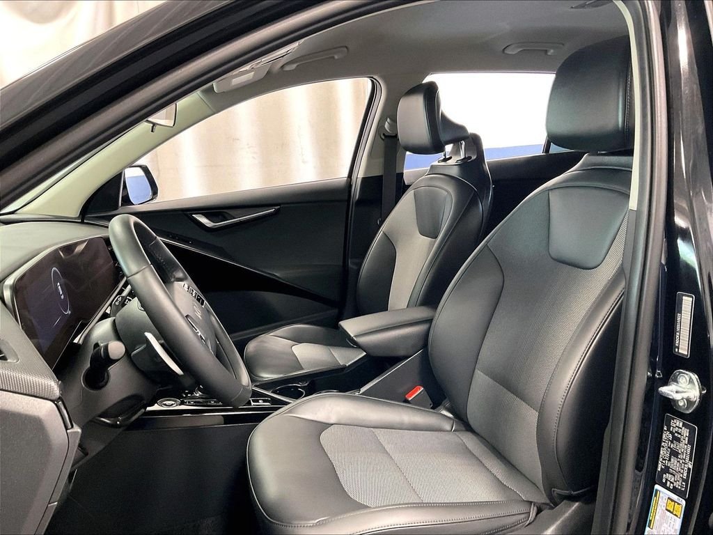 Used 2025 Kia Niro Wind w/ Wind Preserve Package FWD image 10