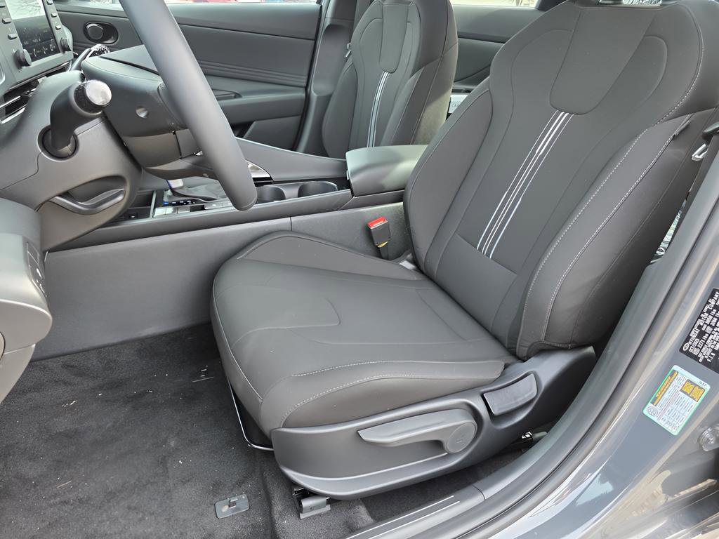New 2026 Hyundai Elantra SEL Sport image 13
