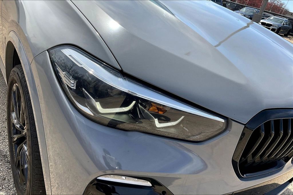 Used 2021 BMW X5 xDrive40i w/ M Sport Package image 32