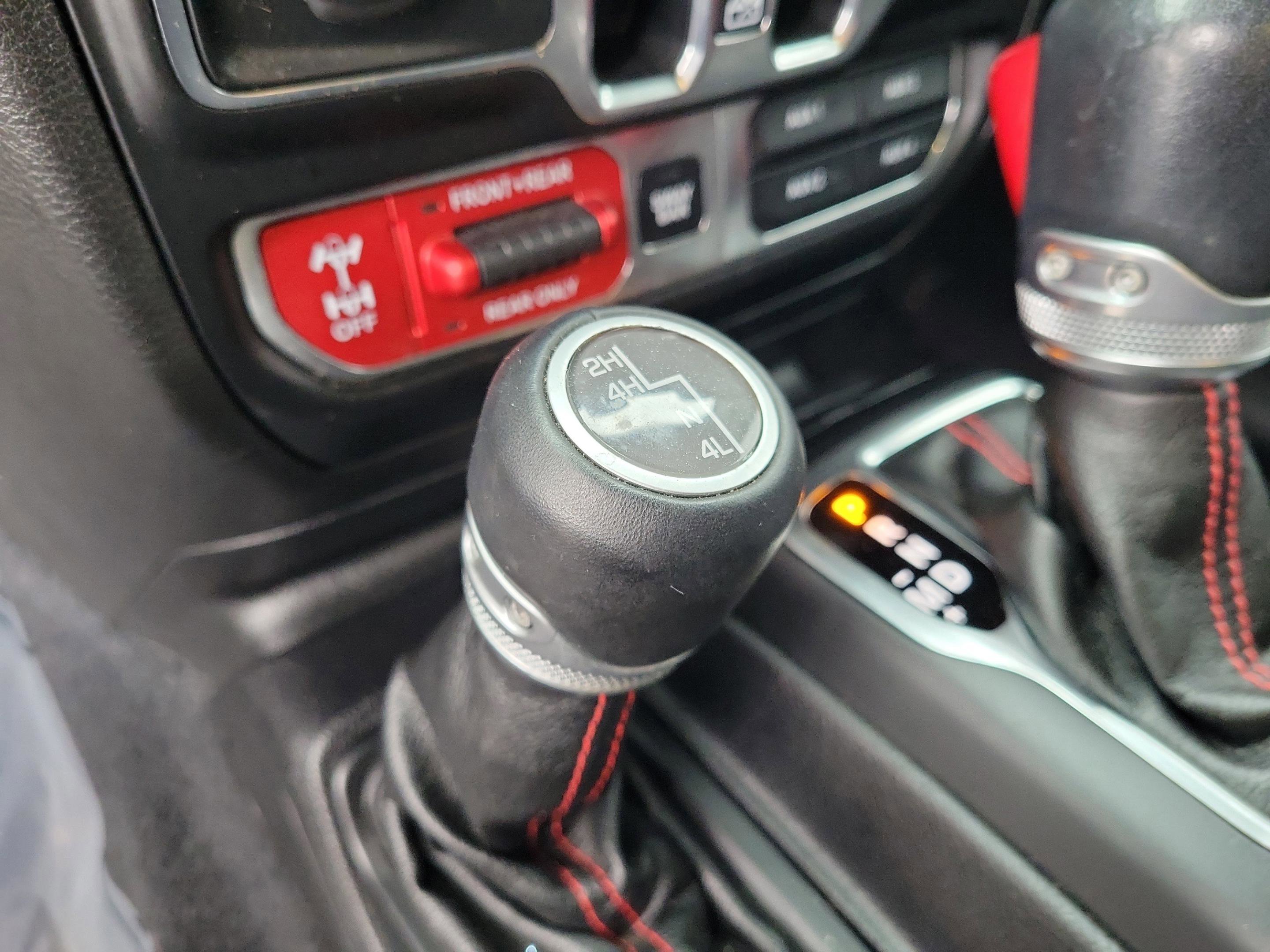 Used 2020 Jeep Wrangler Unlimited Rubicon w/ Quick Order Package 28Y Recon image 25