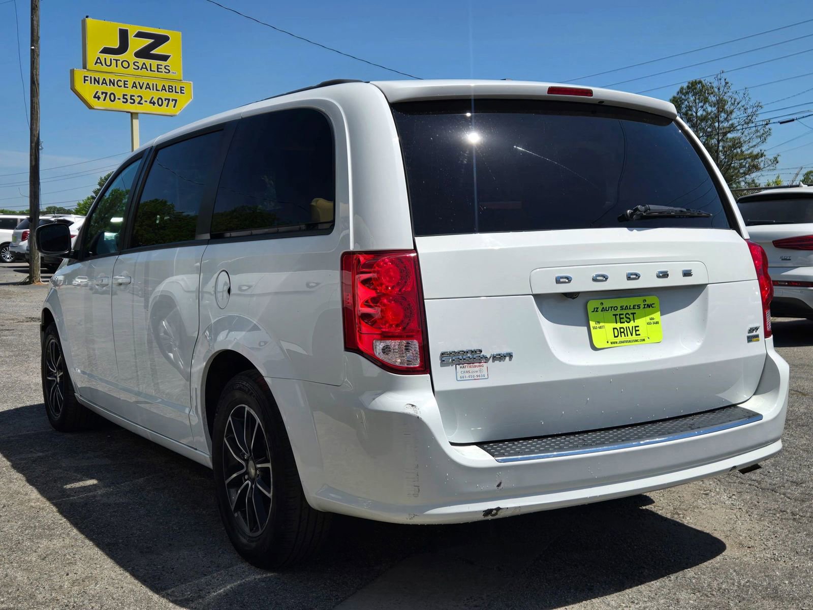 Used 2019 Dodge Grand Caravan GT image 3