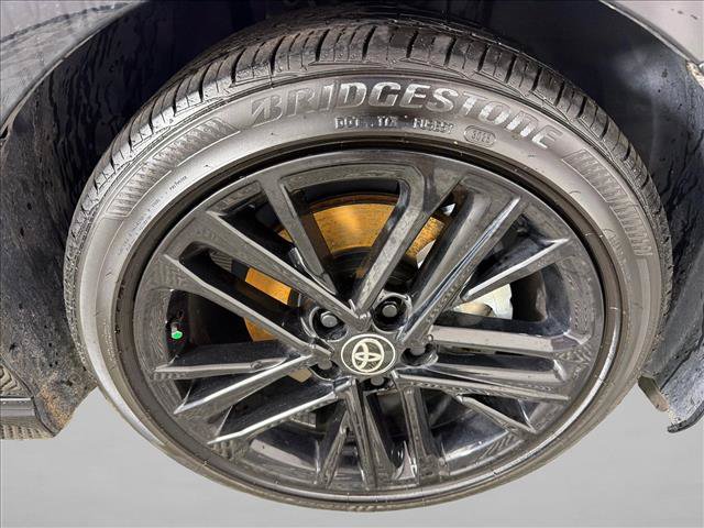 Used 2025 Toyota Camry SE FWD image 12
