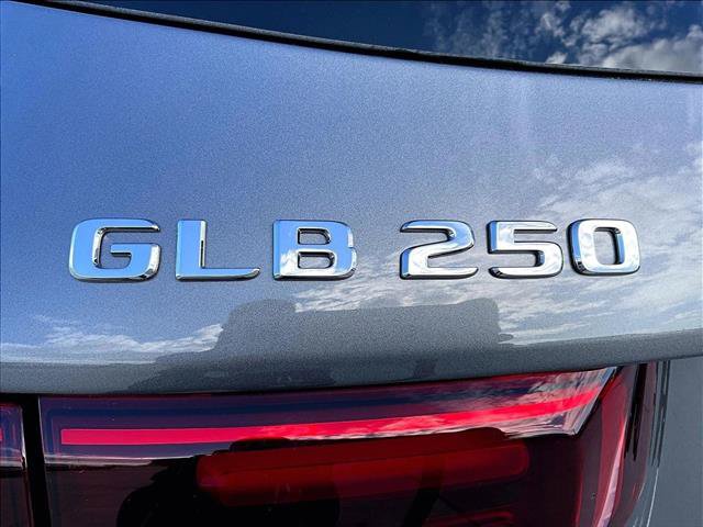 New 2026 Mercedes-Benz GLB 250 image 28