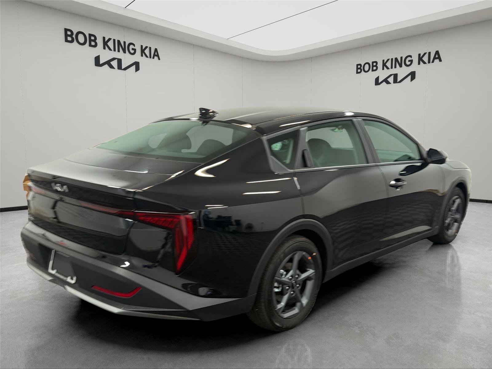 New 2026 Kia K4 FWD image 5