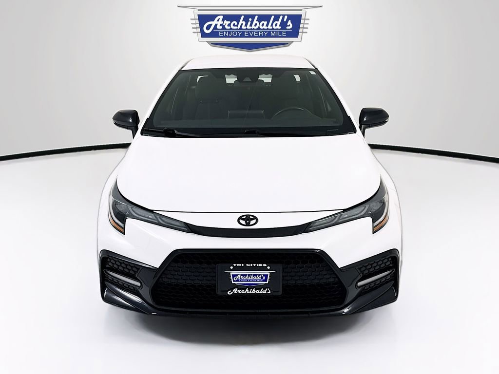 Used 2021 Toyota Corolla SE w/ Carpet Mat Package (TMS) image 2