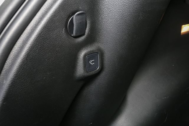 Used 2026 Jeep Compass Limited AWD/4WD image 12