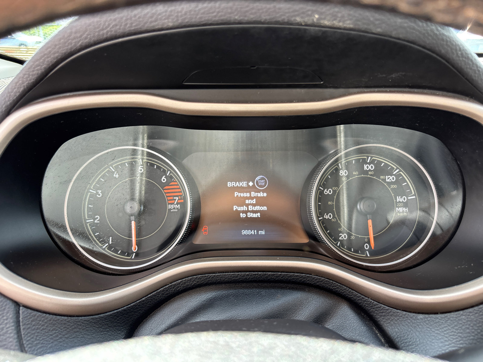 Used 2016 Jeep Cherokee Limited FWD image 14