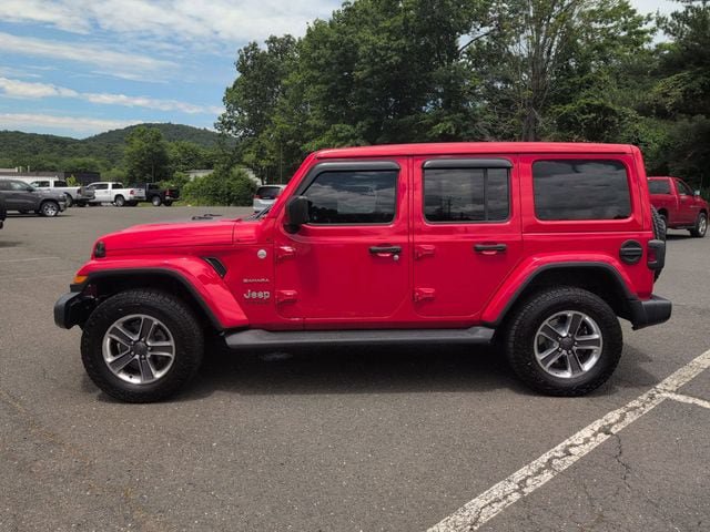 Used 2021 Jeep Wrangler Unlimited Sahara w/ Cold Weather Group AWD/4WD image 9