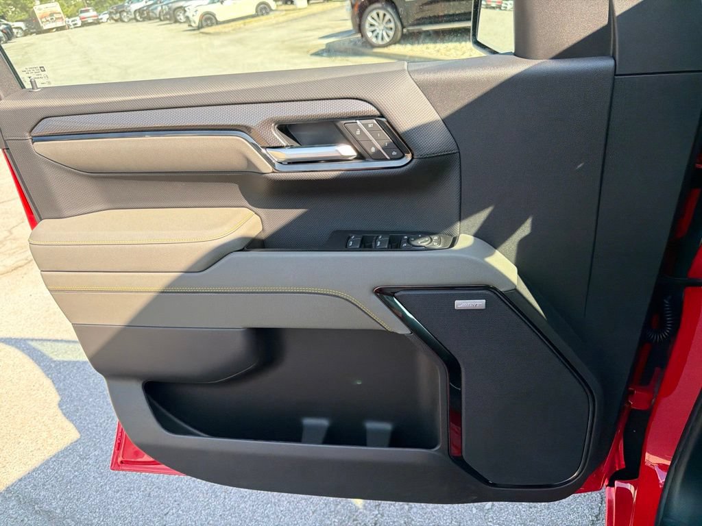 New 2026 Chevrolet Silverado 1500 ZR2 w/ Dark Appearance Package AWD/4WD image 39