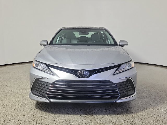 Used 2023 Toyota Camry XLE FWD image 3