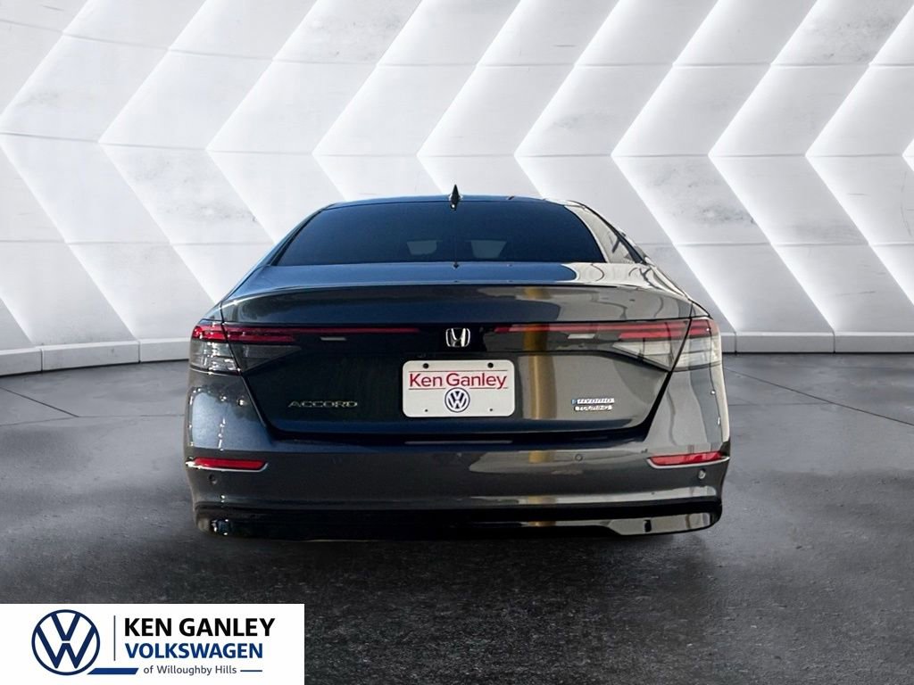 Used 2025 Honda Accord Touring image 3