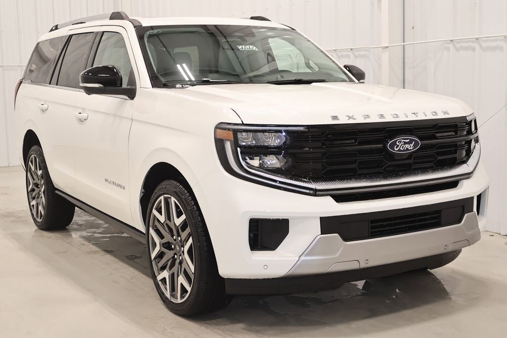 New 2026 Ford Expedition Platinum image 2