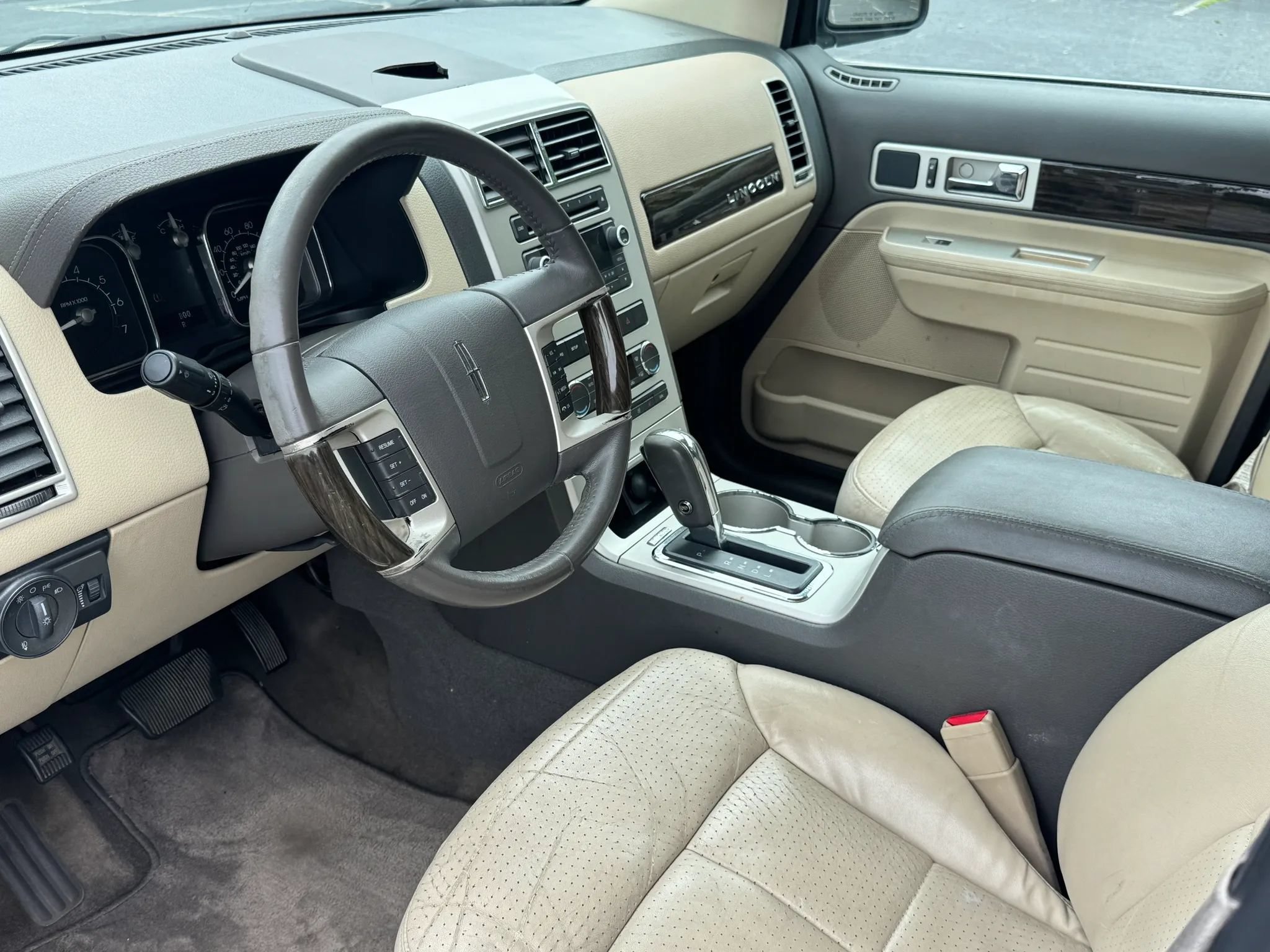 Used 2008 Lincoln MKX 2WD image 17