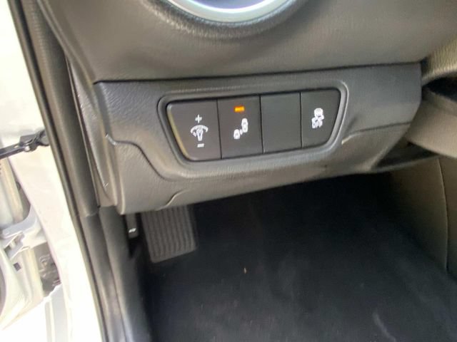 Used 2023 Kia Forte LXS w/ LXS Technology Package FWD image 15