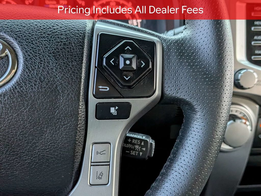 Used 2020 Toyota 4Runner SR5 Premium w/ Moonroof Package AWD/4WD image 29